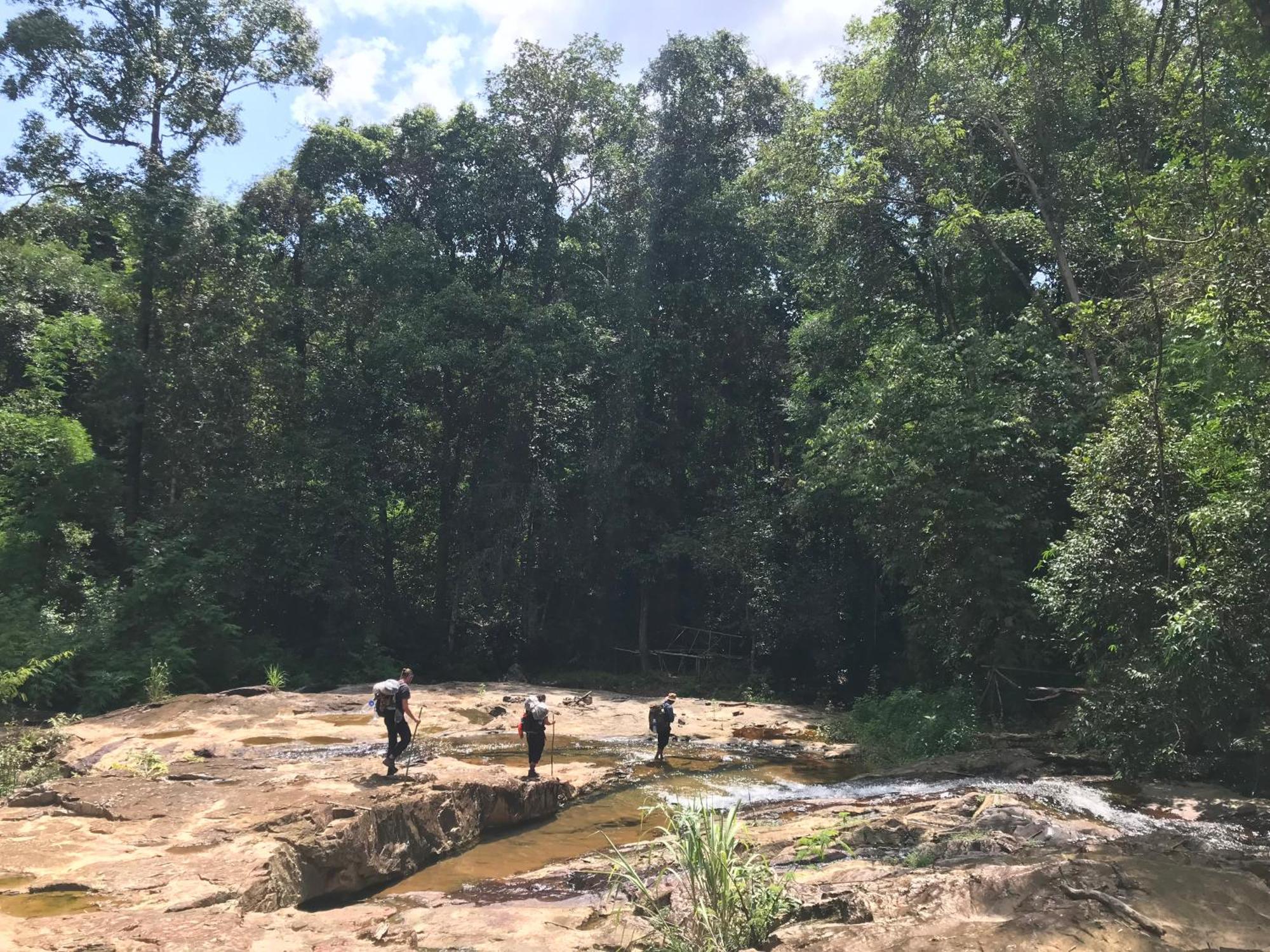 Happy Homestay Banlung & Trekking Exterior photo